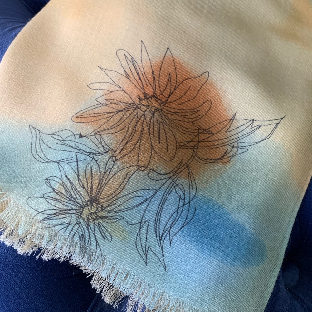 Exquisite Loro Piana Pastel Stole